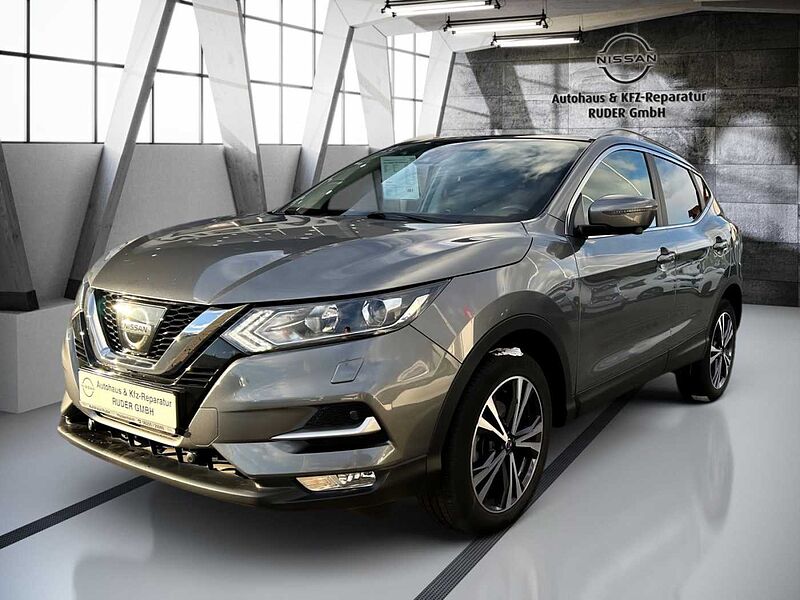 Nissan Qashqai 1.6 DIG-T N-Connecta 4x2 inkl Winterräder Pano RFK